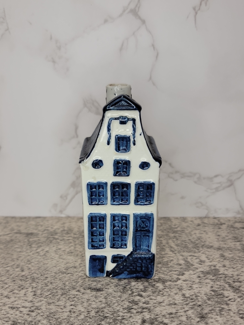 Vintage KLM delft blue rynbende distillery #9 Empty Miniature Dutch House bottle